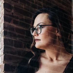 Meet your Posher, Cari